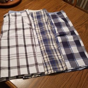 3 pair or American Eagle shorts 34